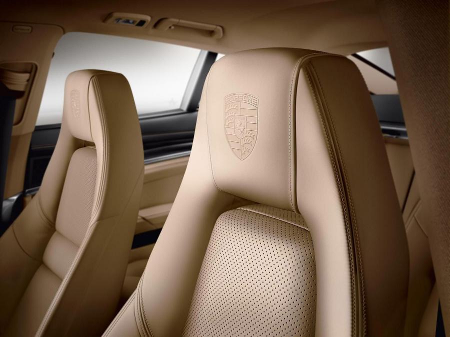  Porsche Panamera Edition 2015 года  (фото 8 из 8)